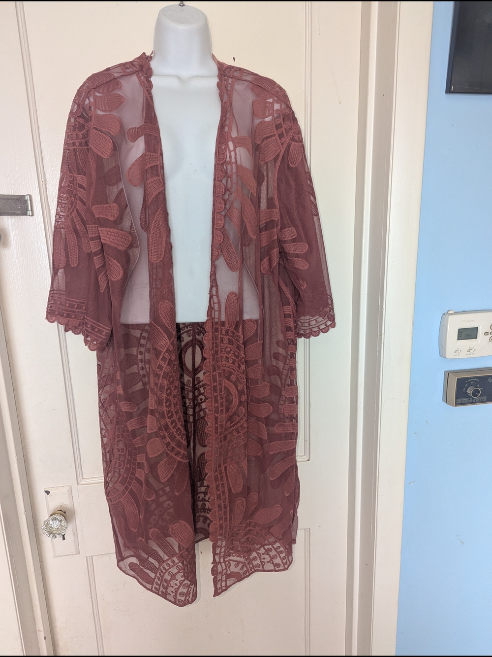 David And Young Rose Lace Crochet Kimono